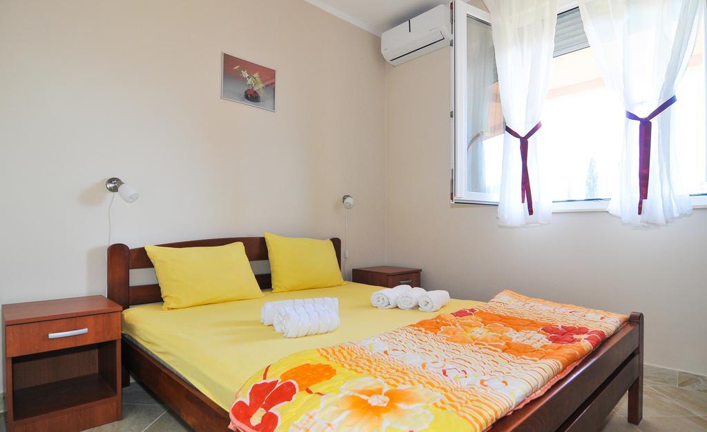 Apartments Mira 티바트 외부 사진